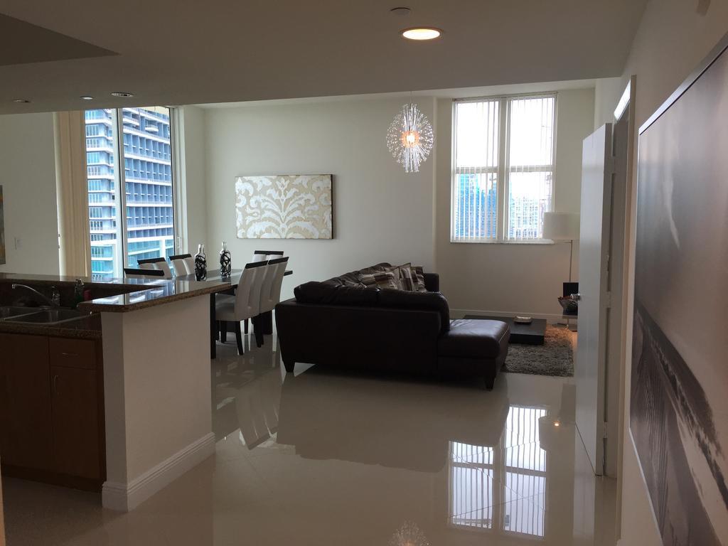 Lyx Suites At One Broadway In Brickell Miami Esterno foto